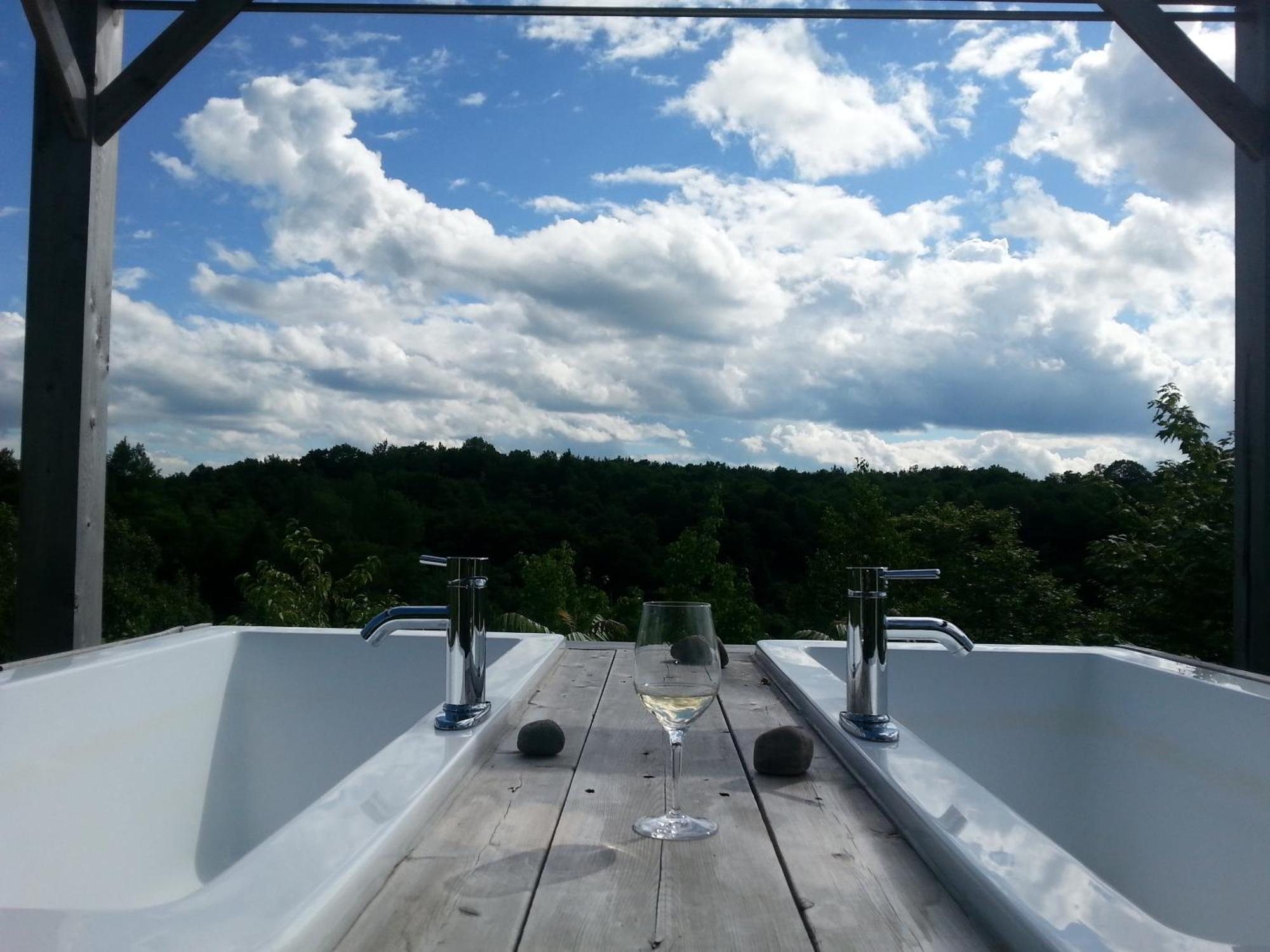 Eco Spa Highland Grenville-Sur-La-Rouge Kültér fotó
